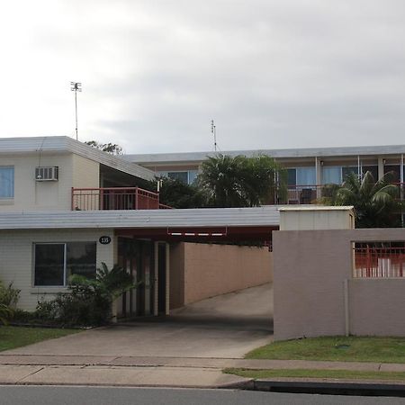 Caloundra Suncourt Motel エクステリア 写真