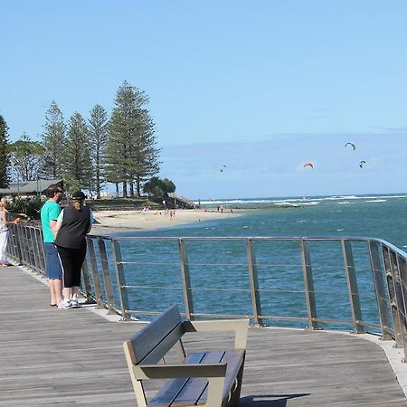 Caloundra Suncourt Motel エクステリア 写真