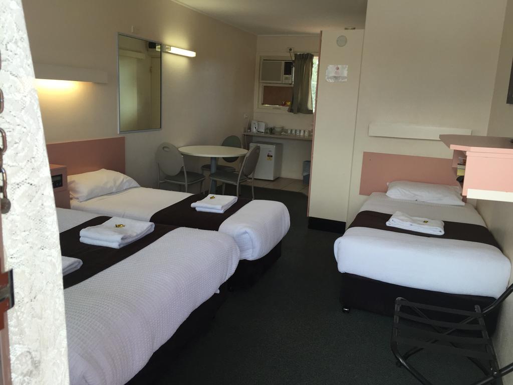 Caloundra Suncourt Motel 部屋 写真