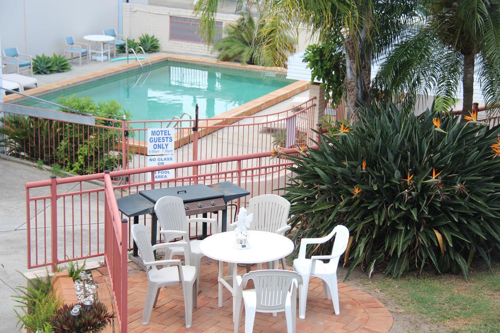Caloundra Suncourt Motel エクステリア 写真