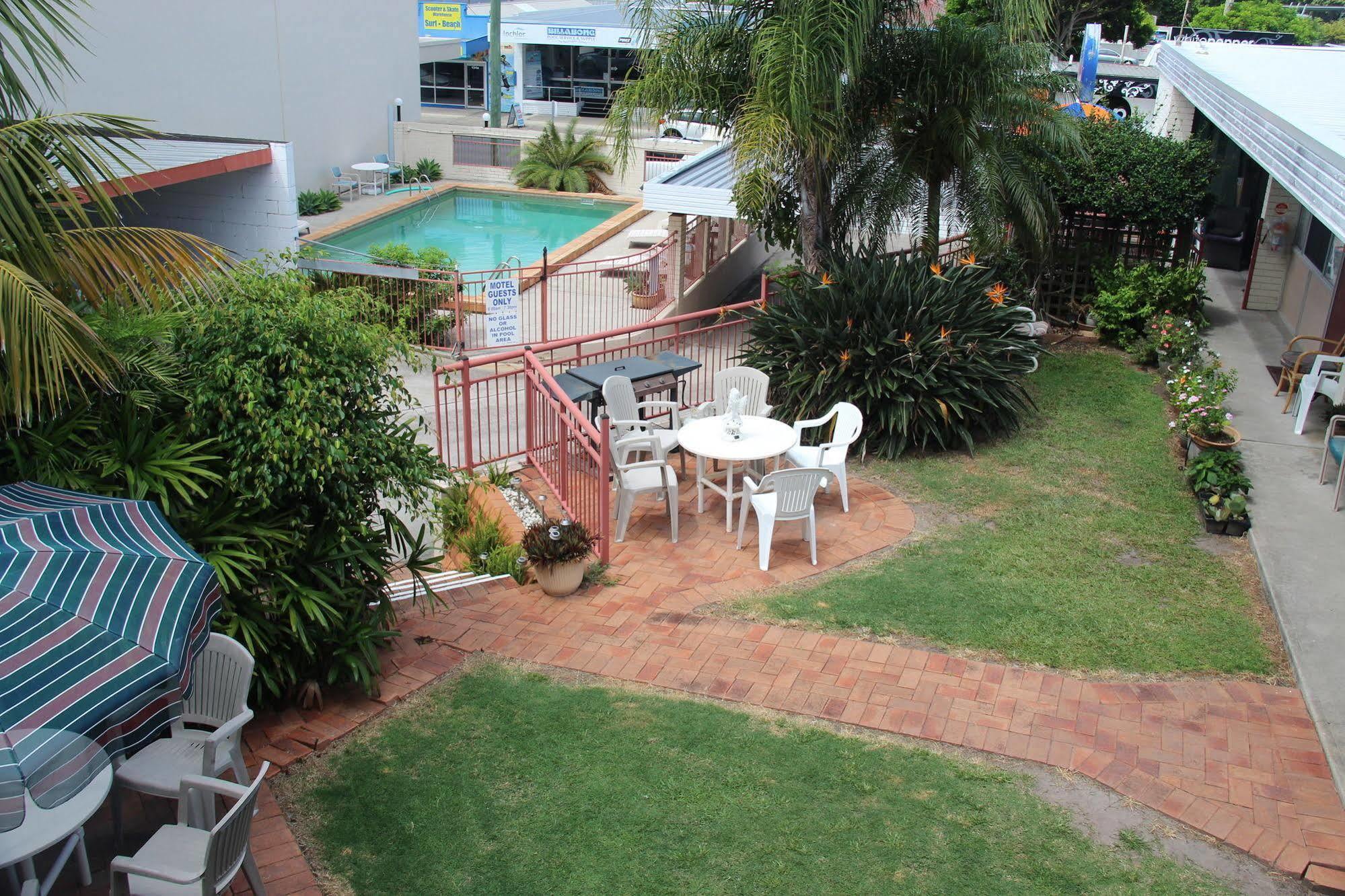Caloundra Suncourt Motel エクステリア 写真