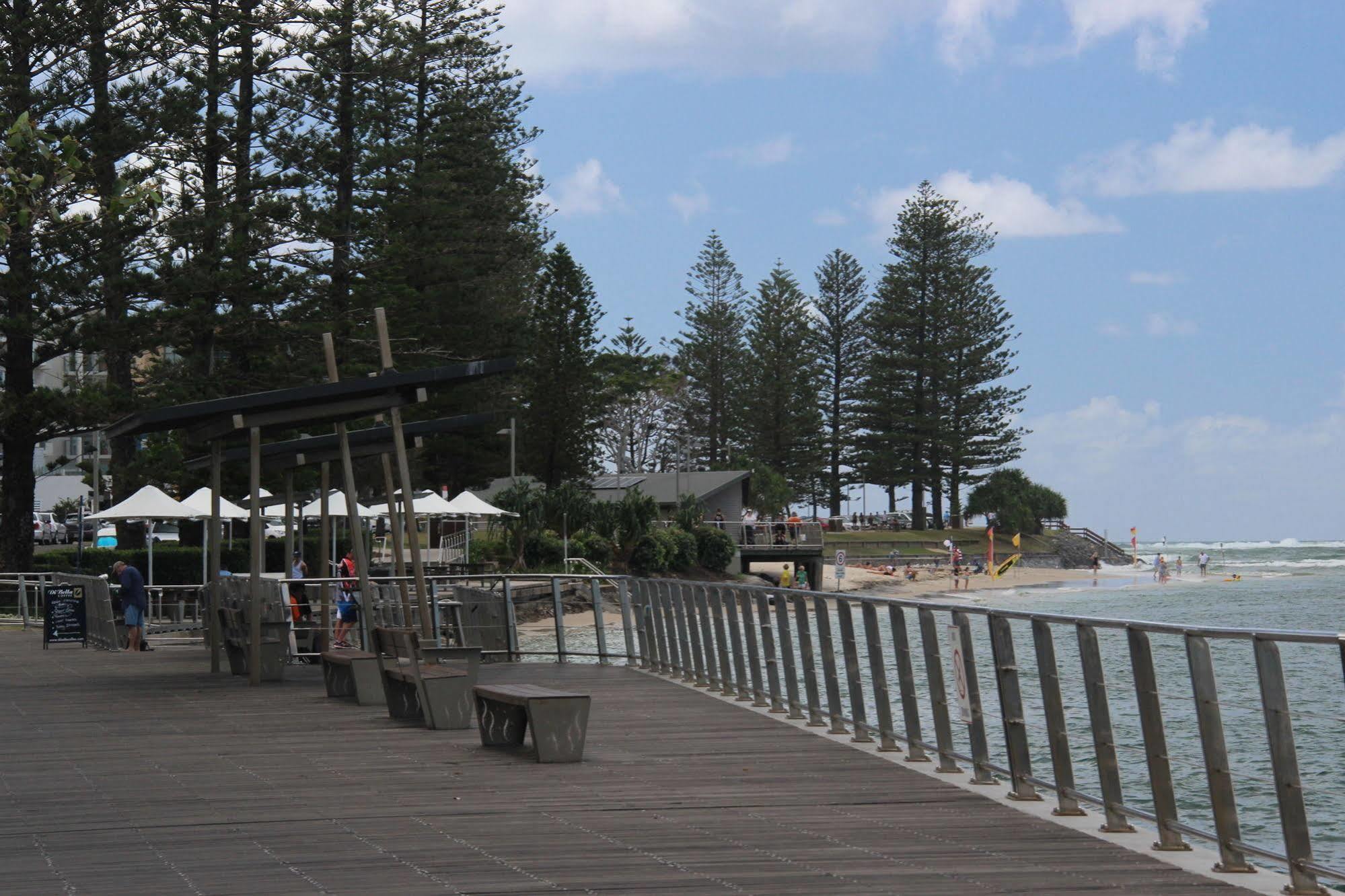 Caloundra Suncourt Motel エクステリア 写真