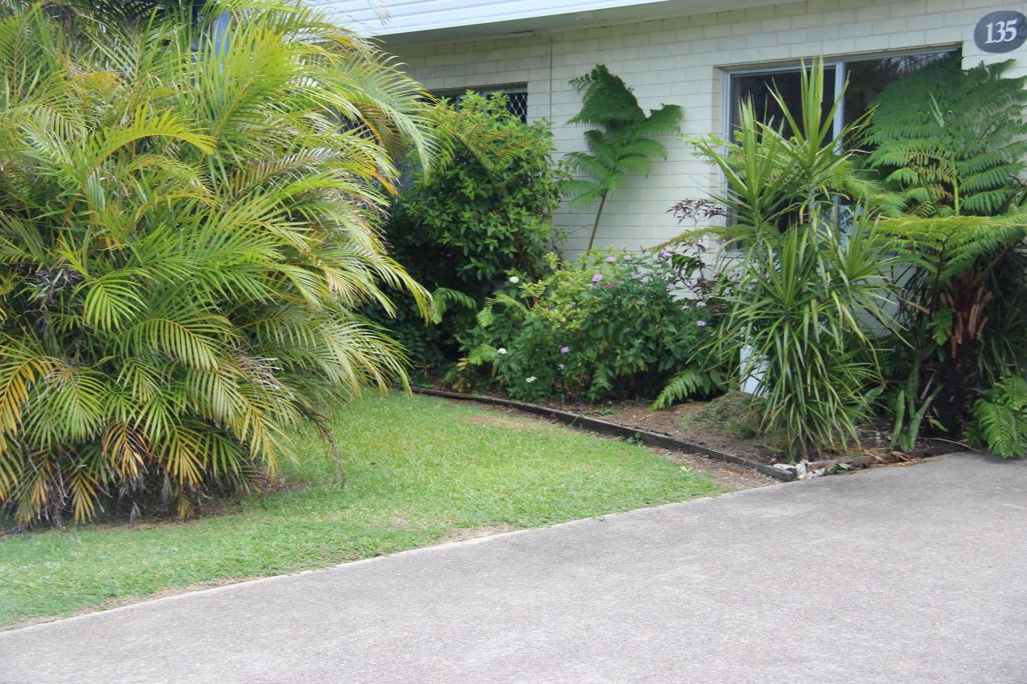 Caloundra Suncourt Motel エクステリア 写真